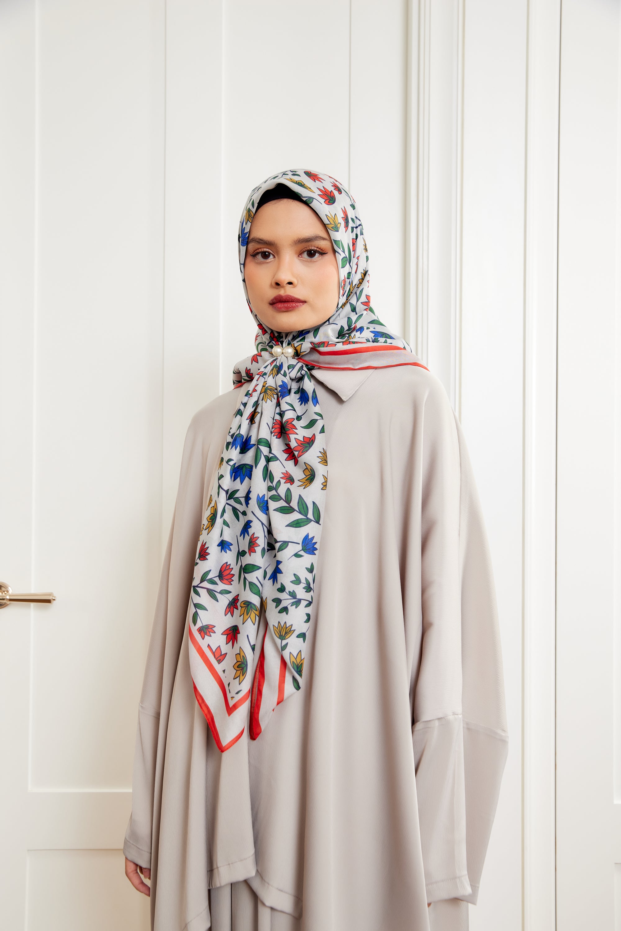 Scarf Printed 48" Flora White