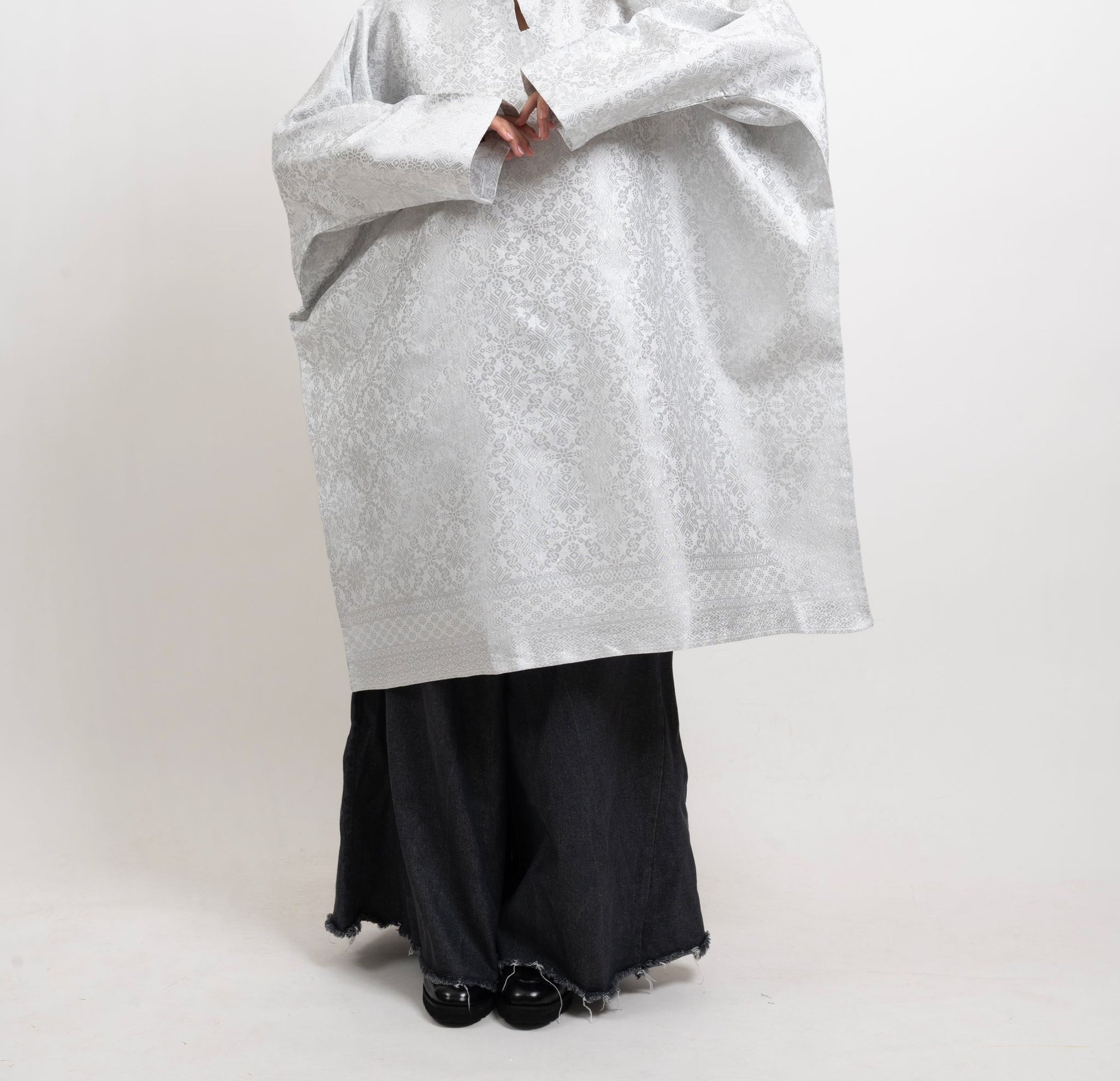 Ainon Songket White