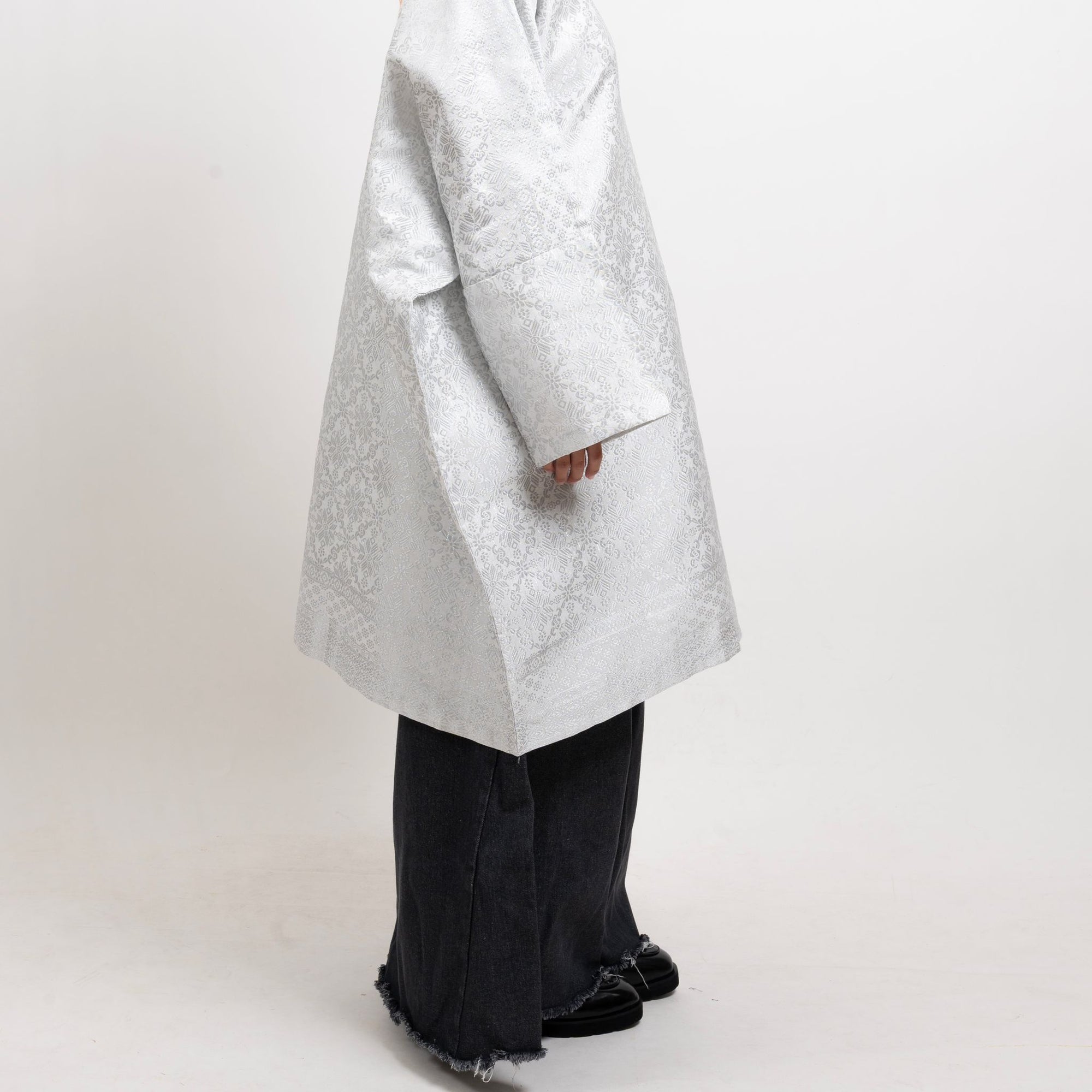 Ainon Songket White